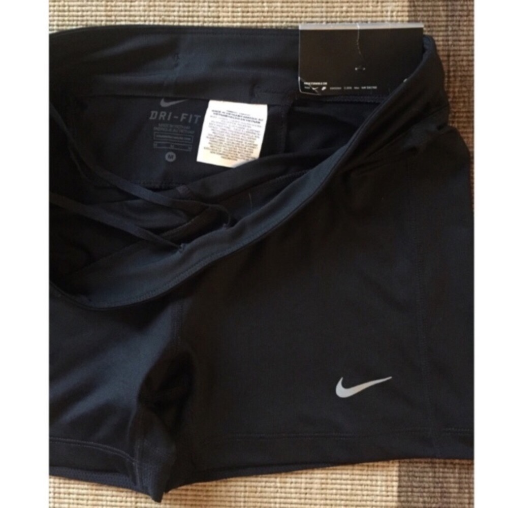 Nike Bundle - Bra, Tank, Shorts - Picture 7 of 8